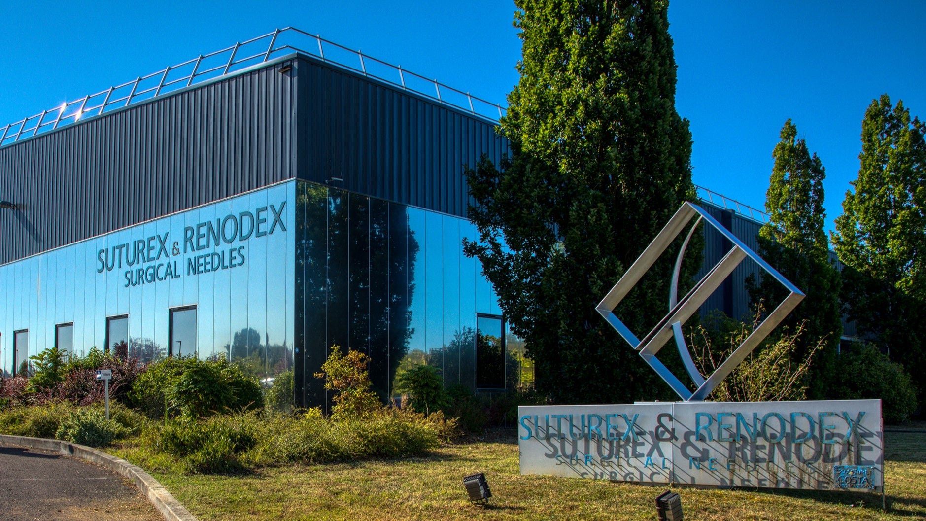 Suturex & Renodex building